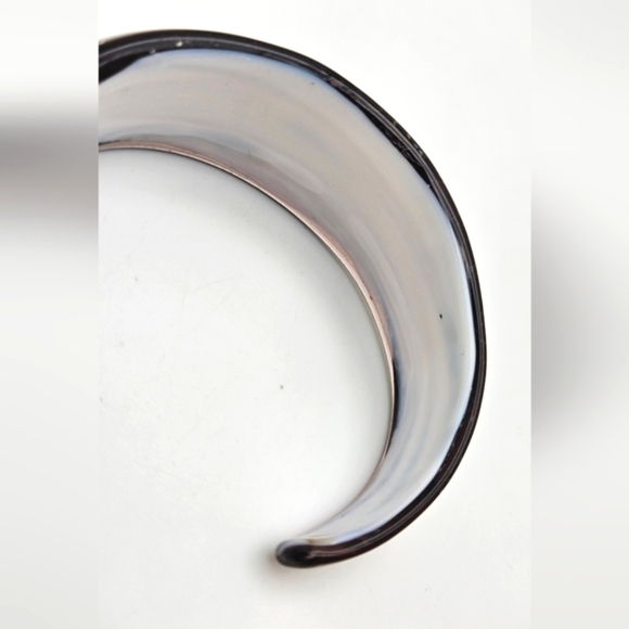 ๐ข3/$19๐ข Venetian or Murano Glass Pinkish Purple Cuff Bracelet - Picture 6 of 7